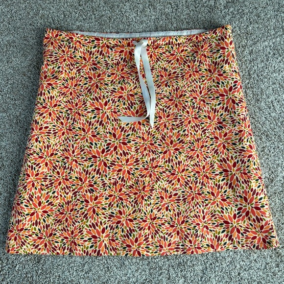 A Line skirt. Lined. Colorful fabric. Made in Colorado. Size Medium - Picture 1 of 7
